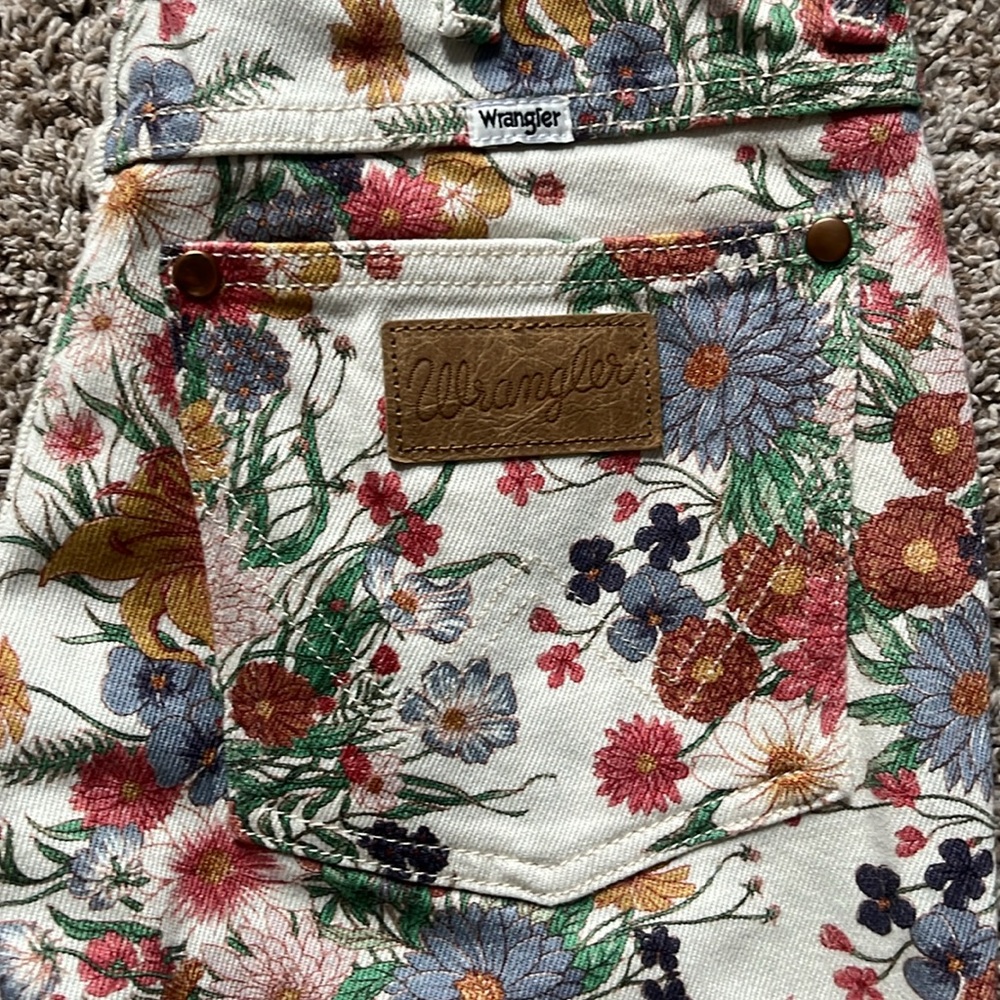 Beautiful flattering Floral Wranglers!